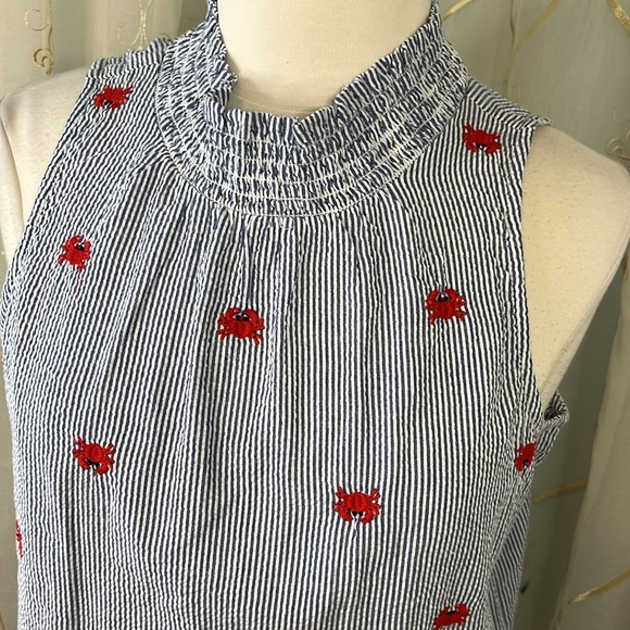 NWT Crown & Ivy Sleeveless Blouse - Picture 2 of 6